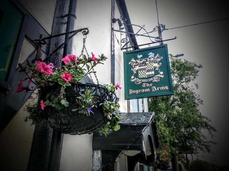 The Ingram Arms Hotel Laughton  Екстериор снимка